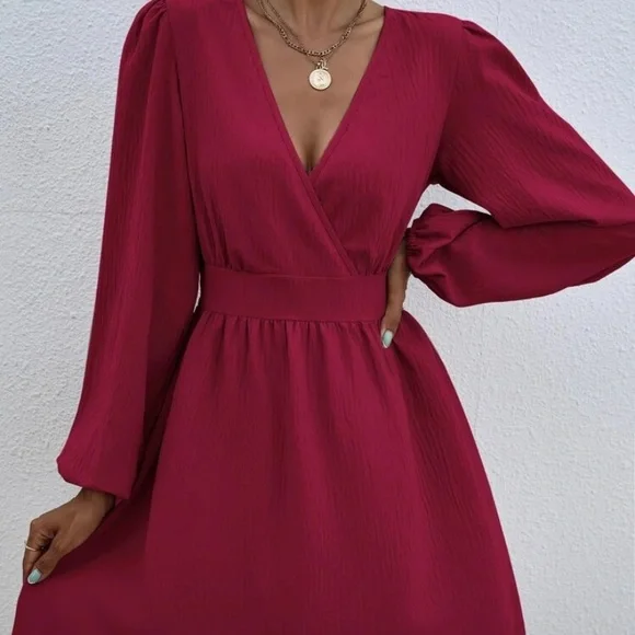 NWT SHEIN surplice neck lantern sleeve dress - Picture 4 of 4